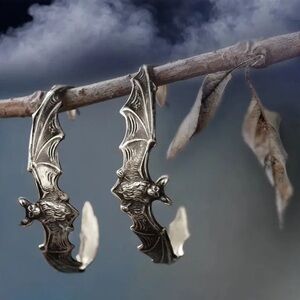 *NWOT* Silver plated Bat earrings.